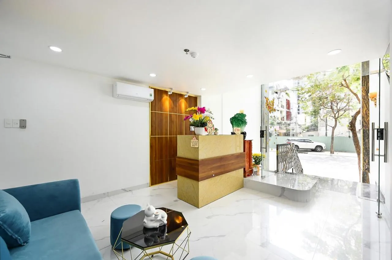 Lotus Airport Hotel Saigon 호치민 3*,