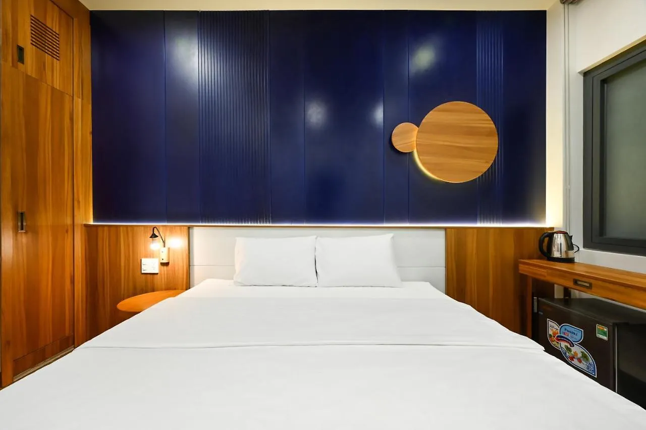 Lotus Airport Hotel Saigon 호치민