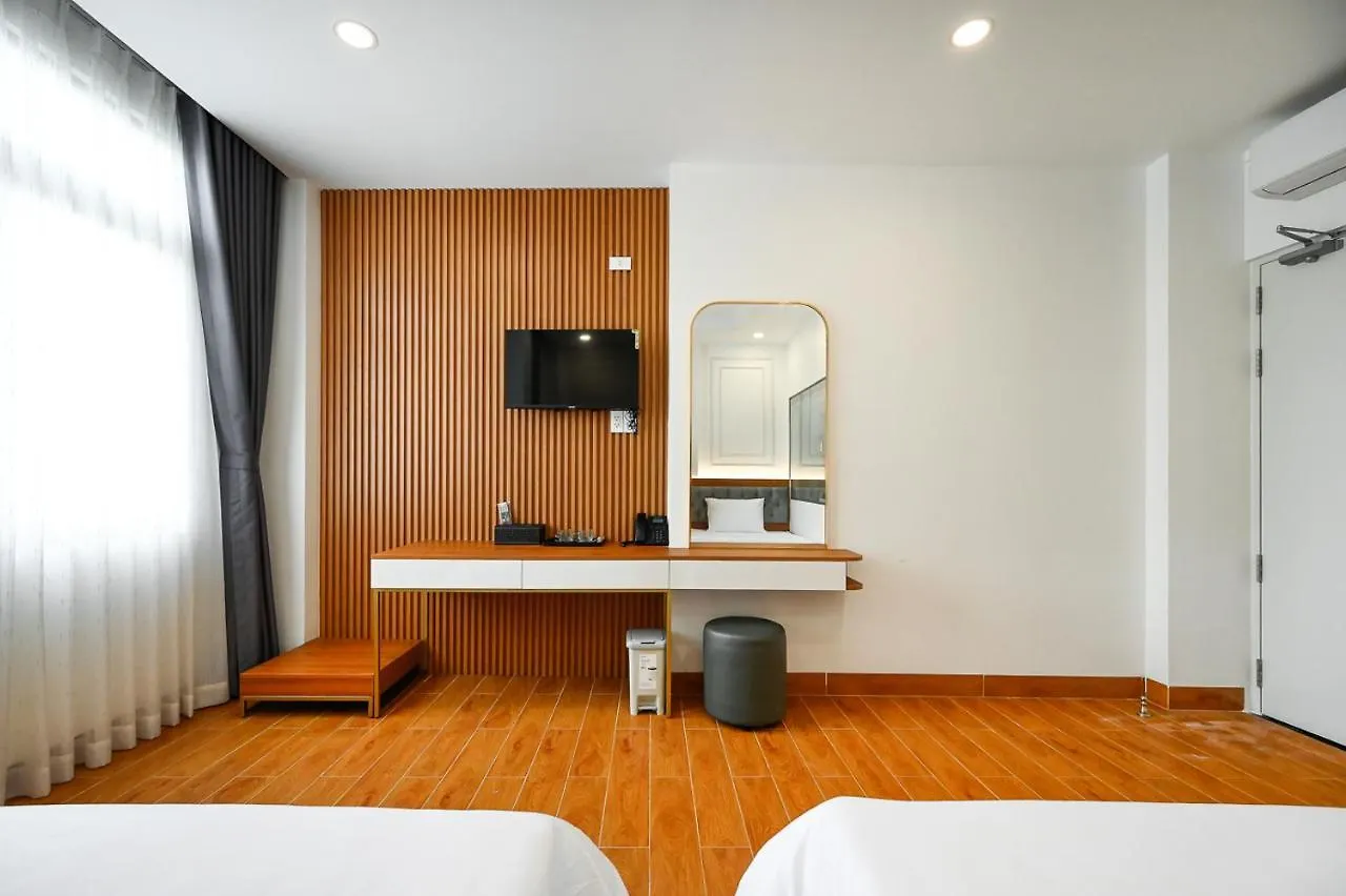 Lotus Airport Hotel Saigon 호치민